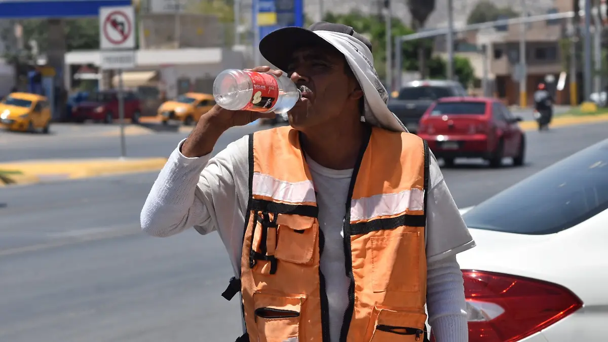 Trabajador bajo el sol